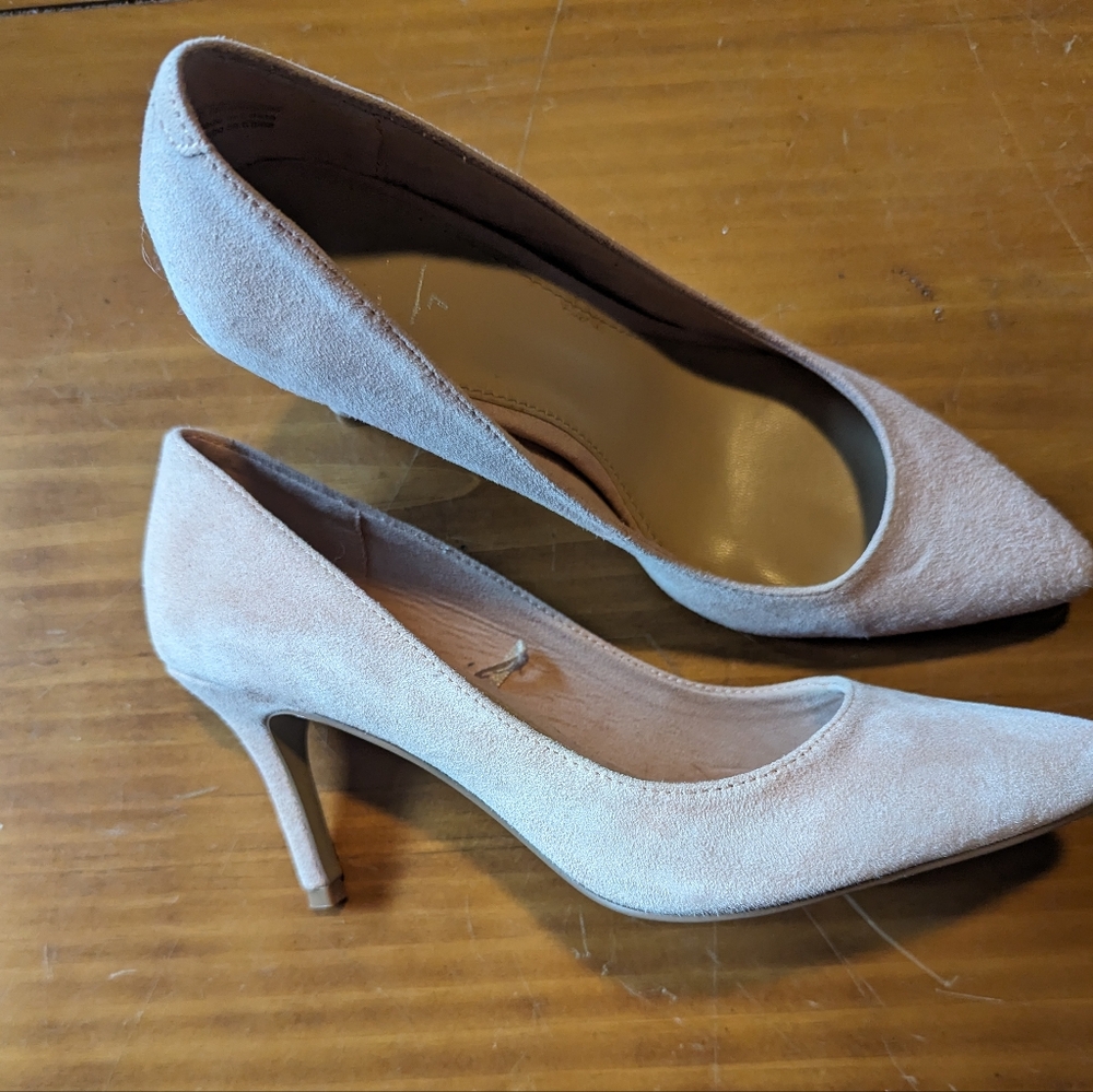 Gap Dusty Rose Suede Heels Size 7